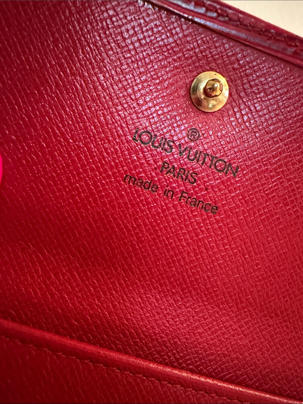 Louis Vuitton epi Textured Red Compact Wallet - Picture 6 of 13